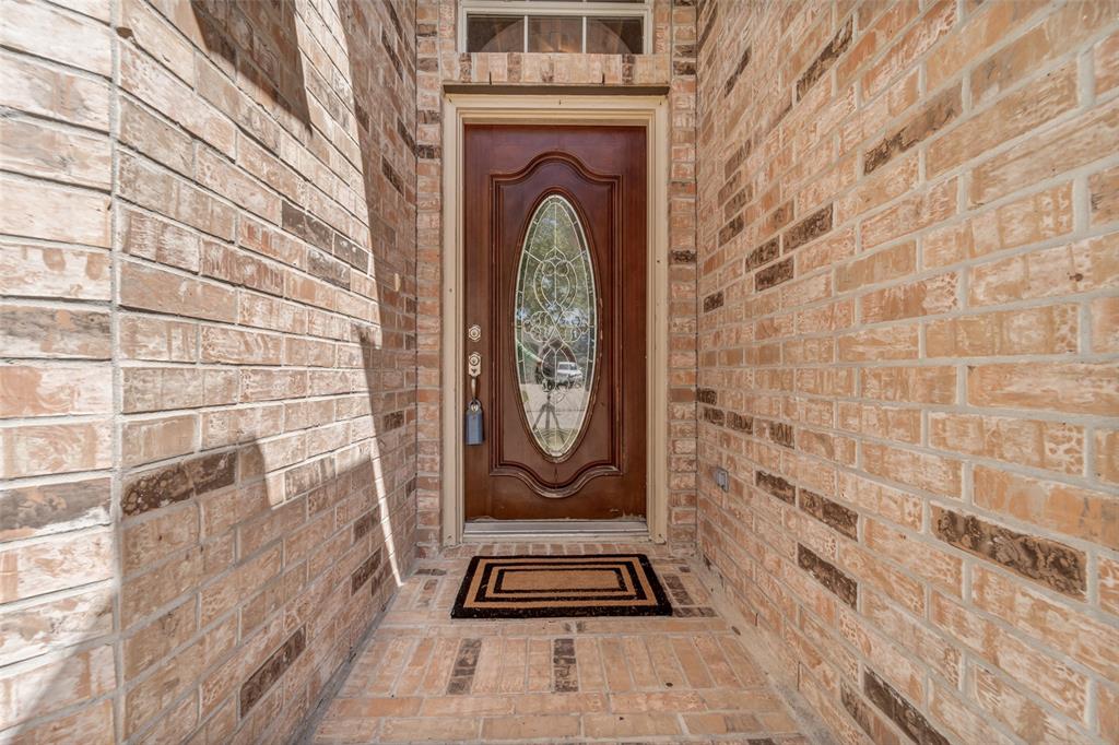 22914 Cove Timbers Court, Tomball, Texas image 3