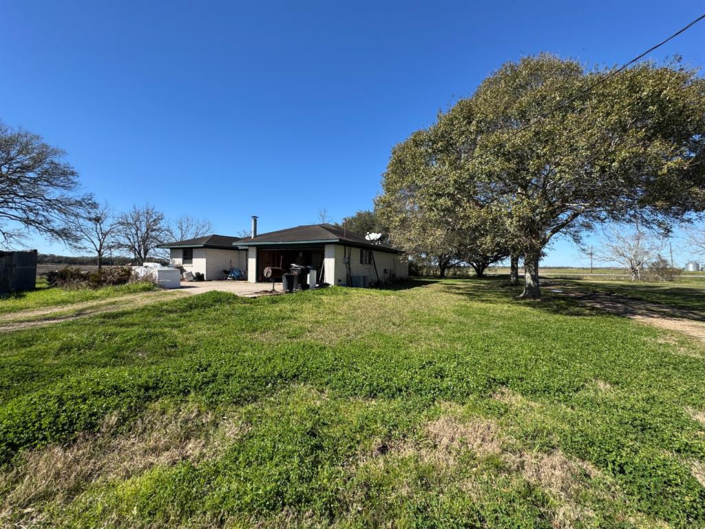 7181 Fm 1300 Road, Louise, Texas image 12