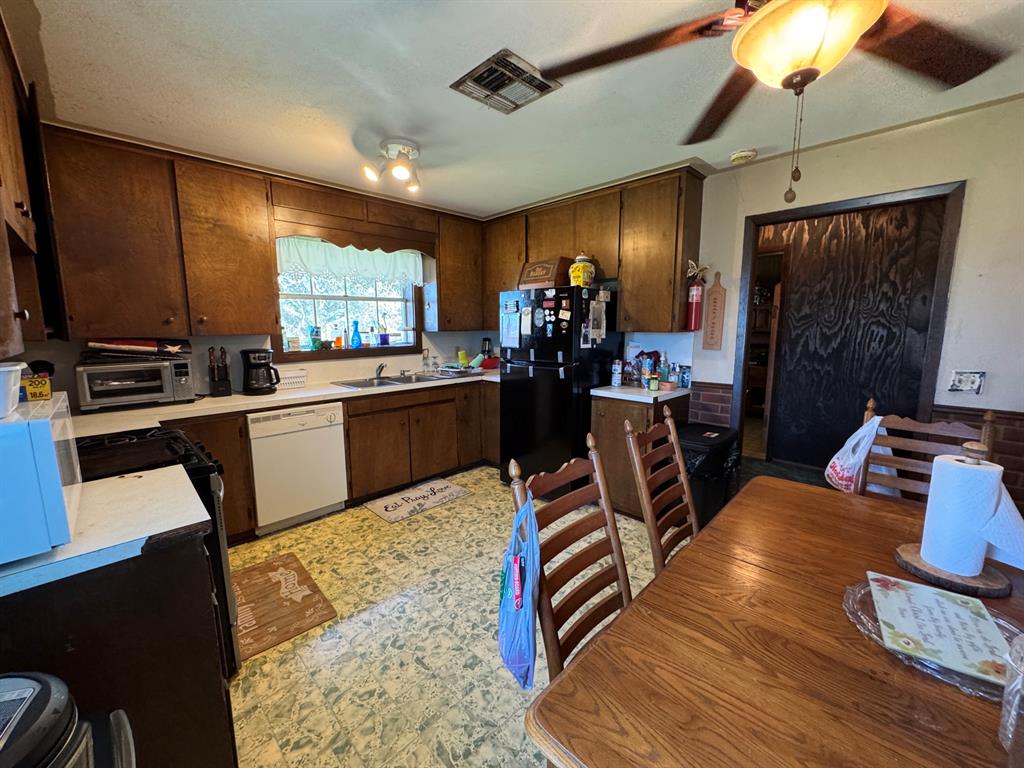 7181 Fm 1300 Road, Louise, Texas image 16