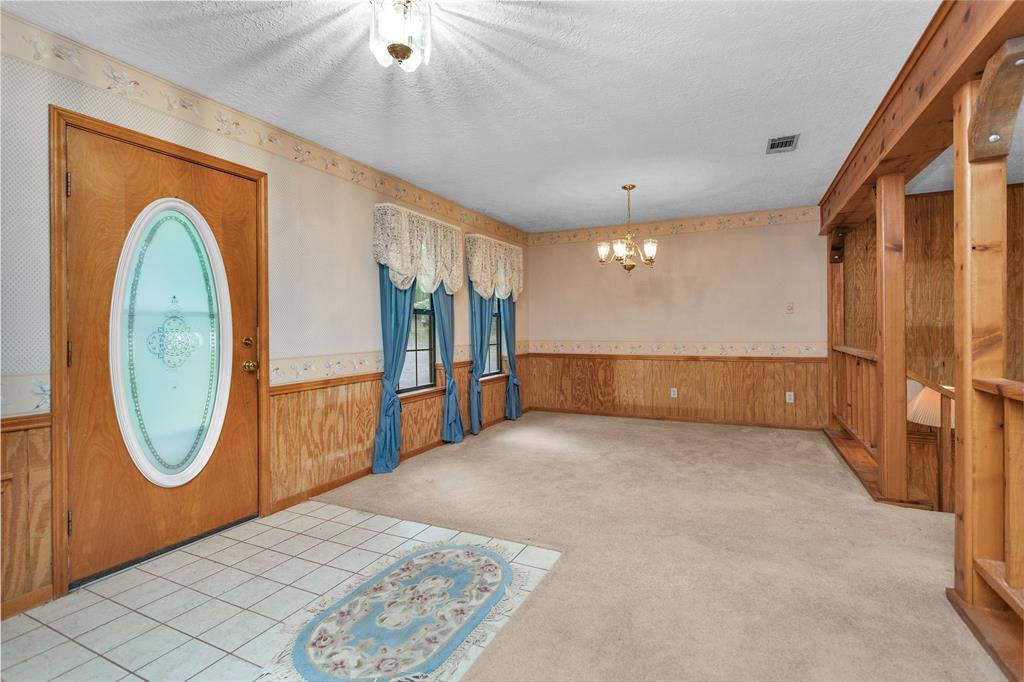 24614 Spruce, Huntsville, Texas image 6