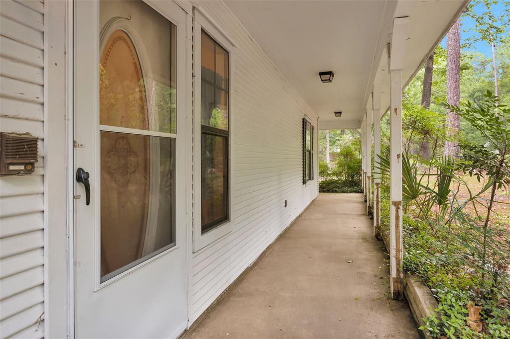 24614 Spruce, Huntsville, Texas image 4