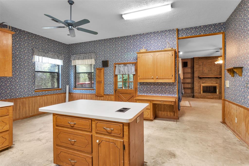 24614 Spruce, Huntsville, Texas image 15