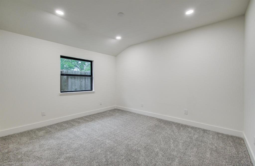 1423 Mapleton Drive, Houston, Texas image 21