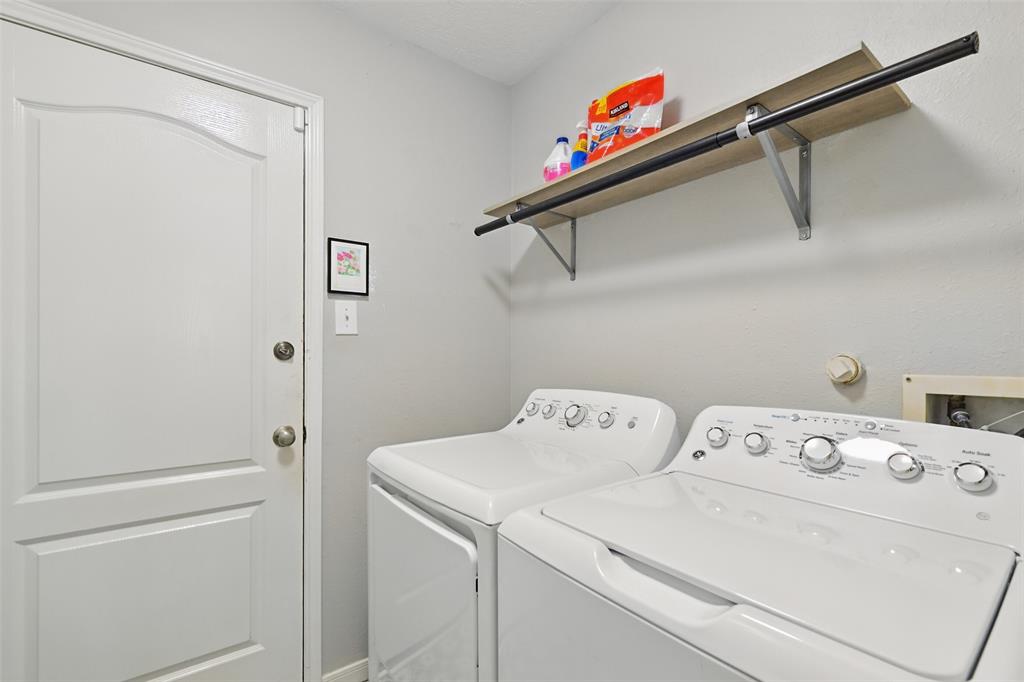 2705 Sandal Walk, Pearland, Texas image 24