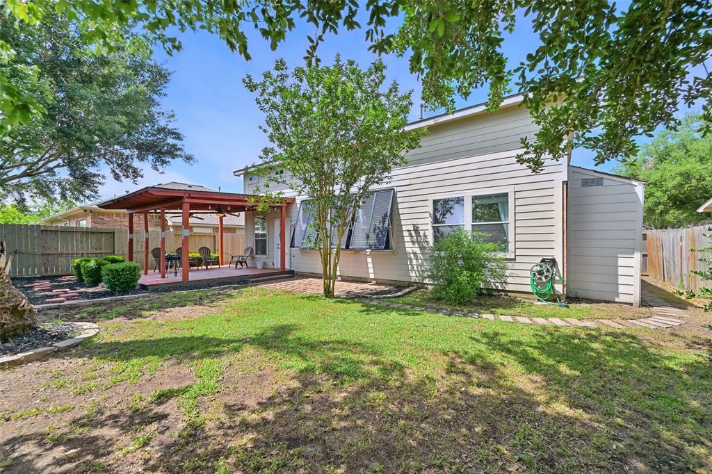 2705 Sandal Walk, Pearland, Texas image 7