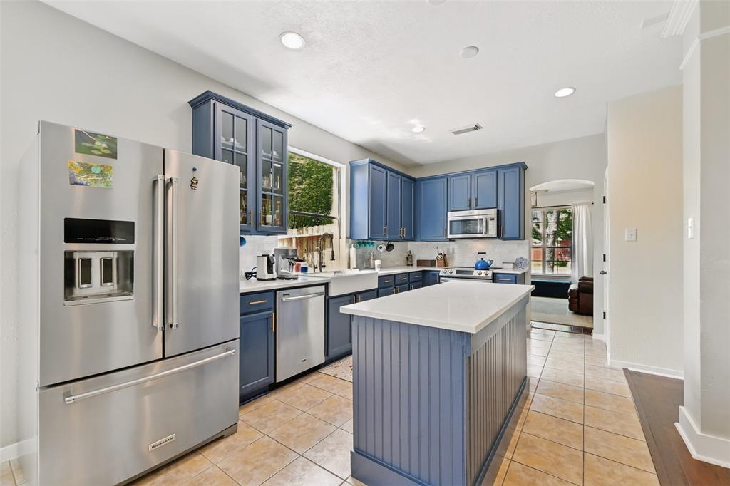 2705 Sandal Walk, Pearland, Texas image 18