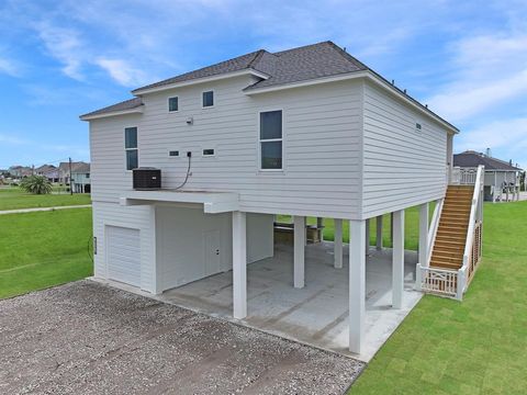 A home in Crystal Beach