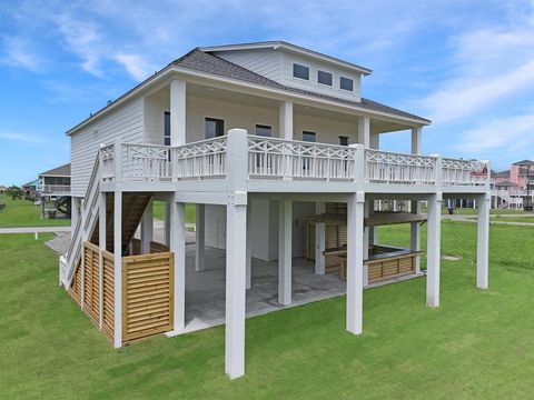 A home in Crystal Beach