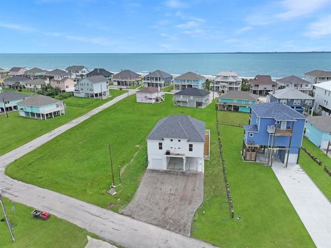 A home in Crystal Beach