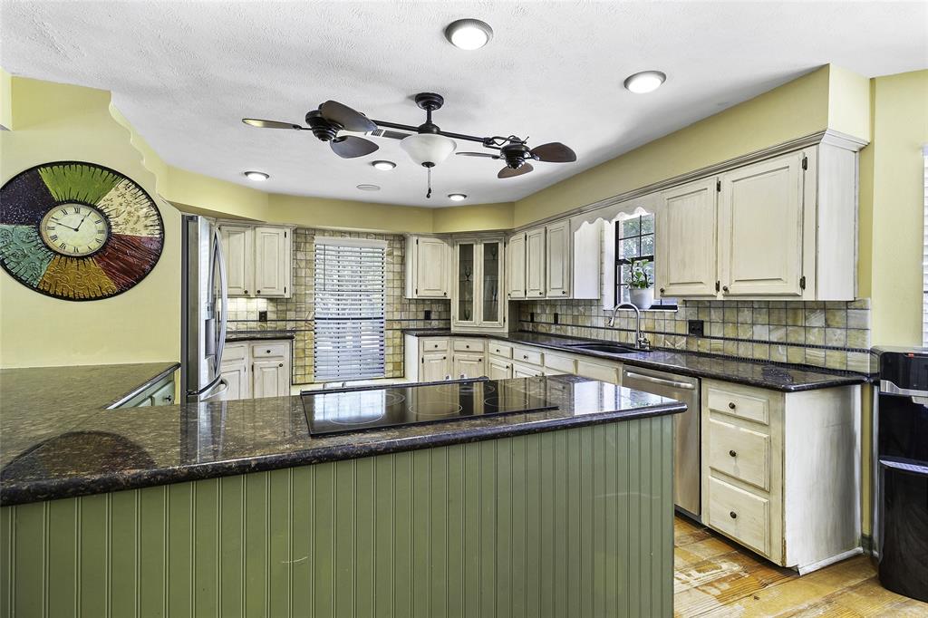 526 Pebble Creek Crk, Livingston, Texas image 14