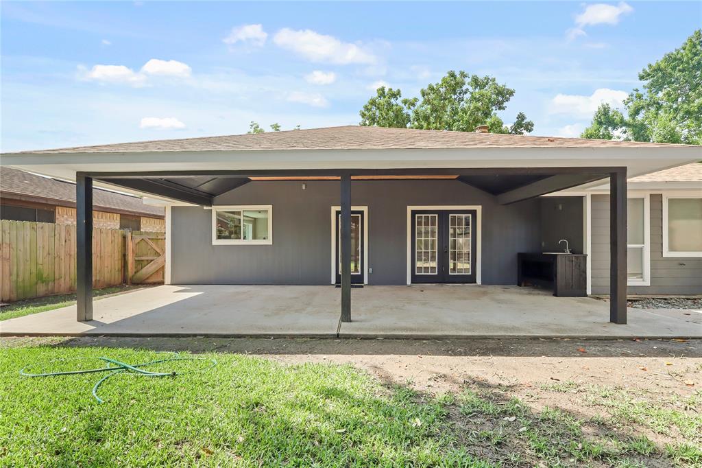 2419 Tall Ships Drive, Friendswood, Texas image 23