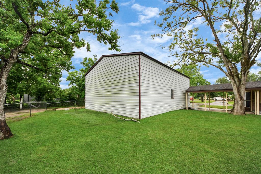 2257 County Road 206, Alvin, Texas image 16