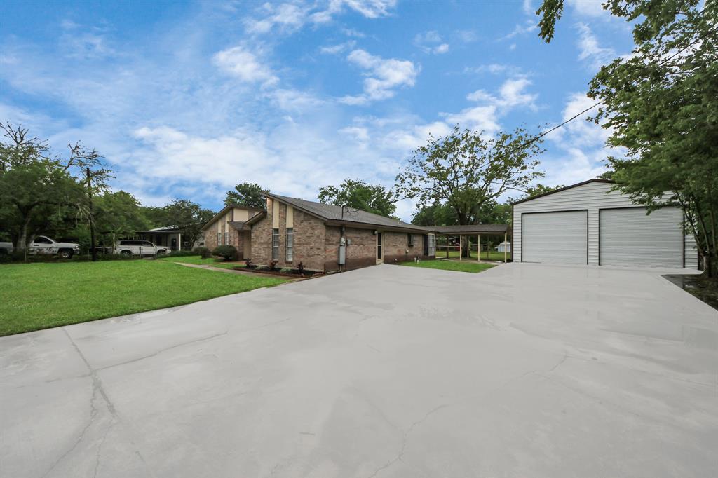 2257 County Road 206, Alvin, Texas image 6