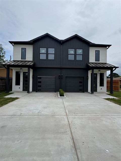 9227 Ashville Drive Houston TX 77051