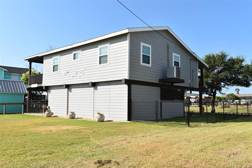 1270 County Road 202, Sargent, Texas image 3