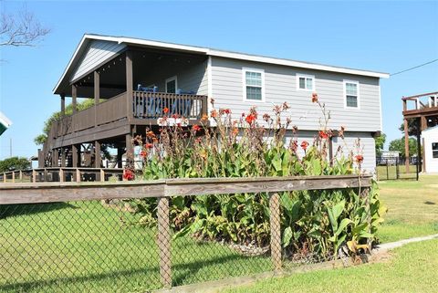 Photo of 1270 County Road 202, Sargent, TX 77414 (MLS # 73305163) Photo of 1270 County Road 202, Sargent, TX 77414 (MLS # 73305163)