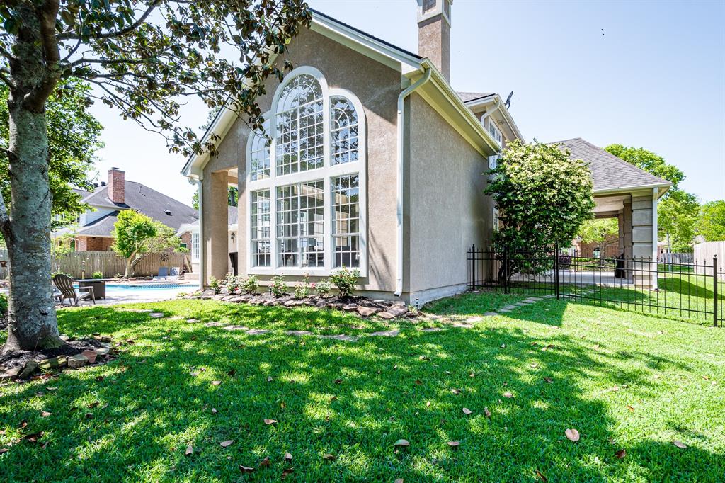 6118 Soaring Pine Court, Kingwood, Texas image 36