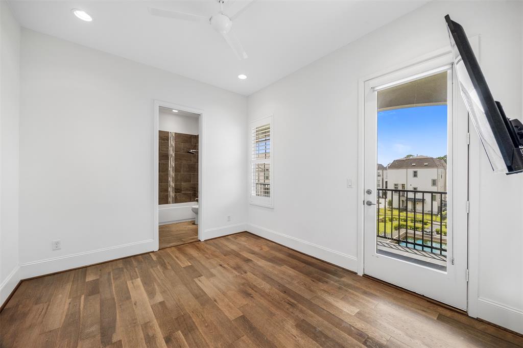 Houston, Texas 77043, United States, 4 Bedrooms Bedrooms, ,5 BathroomsBathrooms,Residential,Active,189015