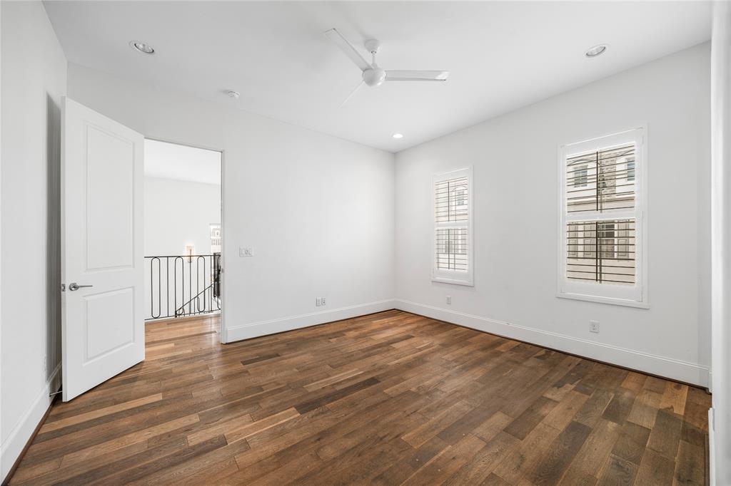 Houston, Texas 77043, United States, 4 Bedrooms Bedrooms, ,5 BathroomsBathrooms,Residential,Active,189015