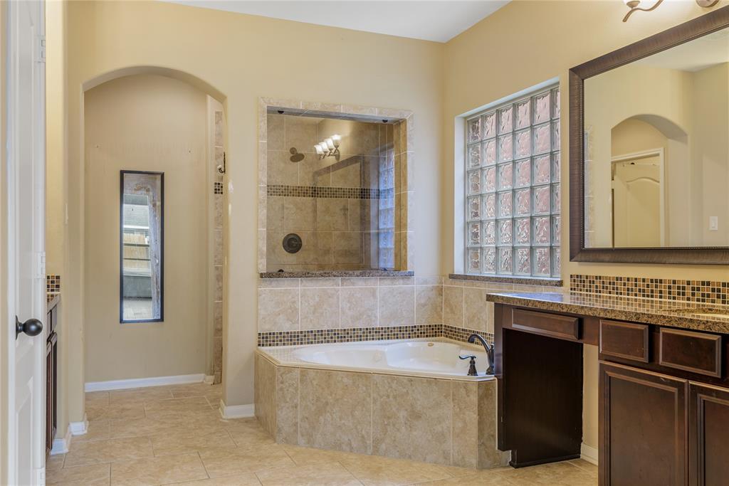 9431 Copper Cove Lane, Rosharon, Texas image 20