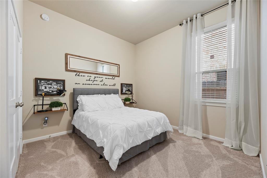 7015 Winterberry Glen Lane, Katy, Texas image 13
