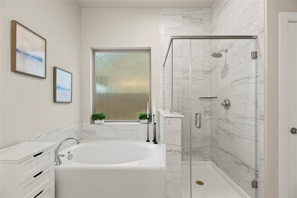 7015 Winterberry Glen Lane, Katy, Texas image 11