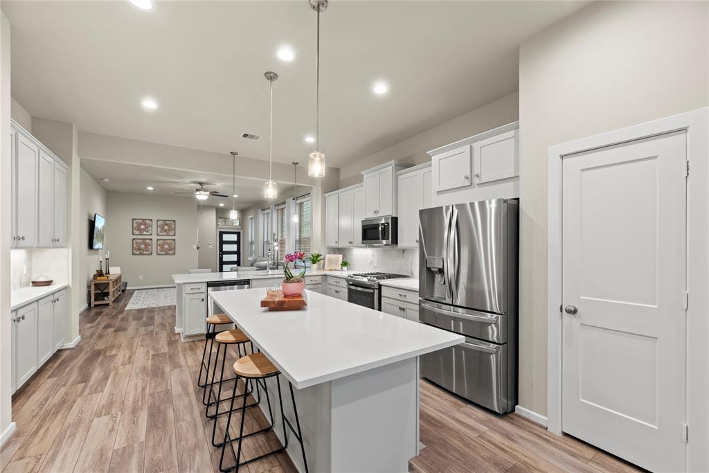 7015 Winterberry Glen Lane, Katy, Texas image 7