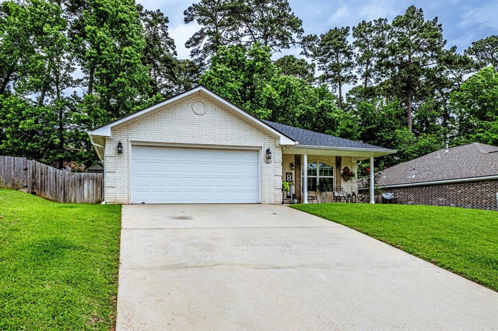 325 Green Leaf Street, Huntsville, Texas image 21