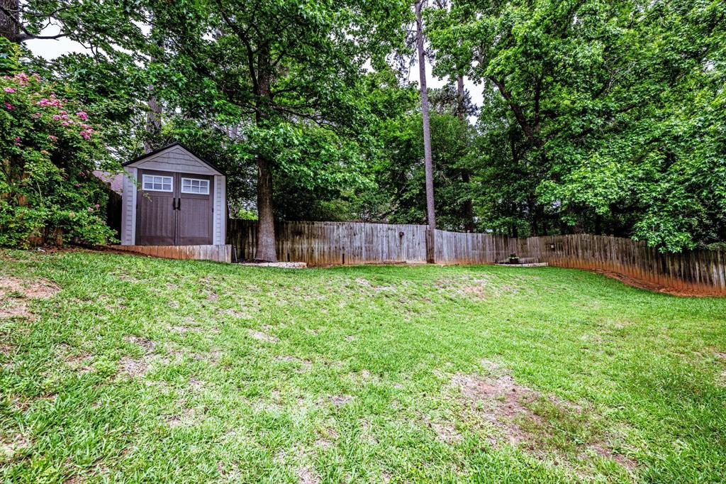 325 Green Leaf Street, Huntsville, Texas image 19
