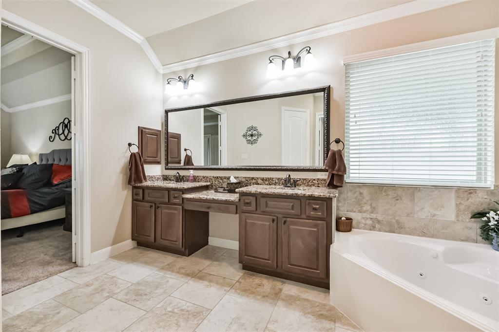 2103 Matagorda Lane, Friendswood, Texas image 24