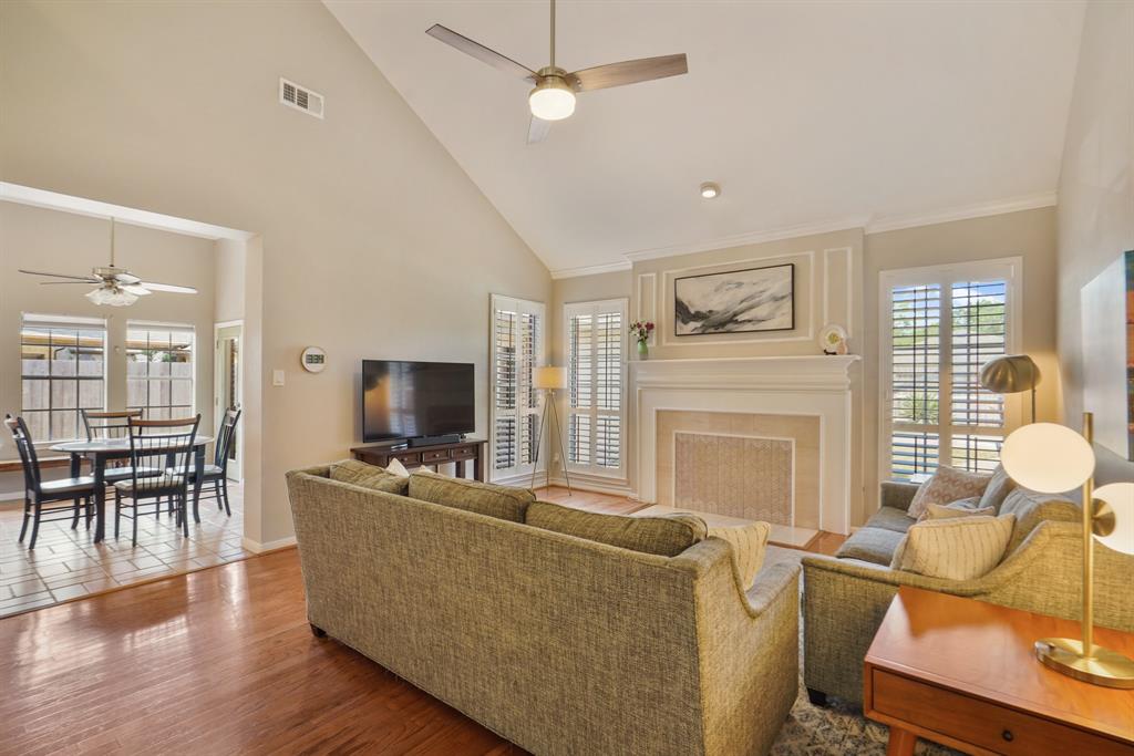 3303 Quiet Lake Drive, Katy, Texas image 12