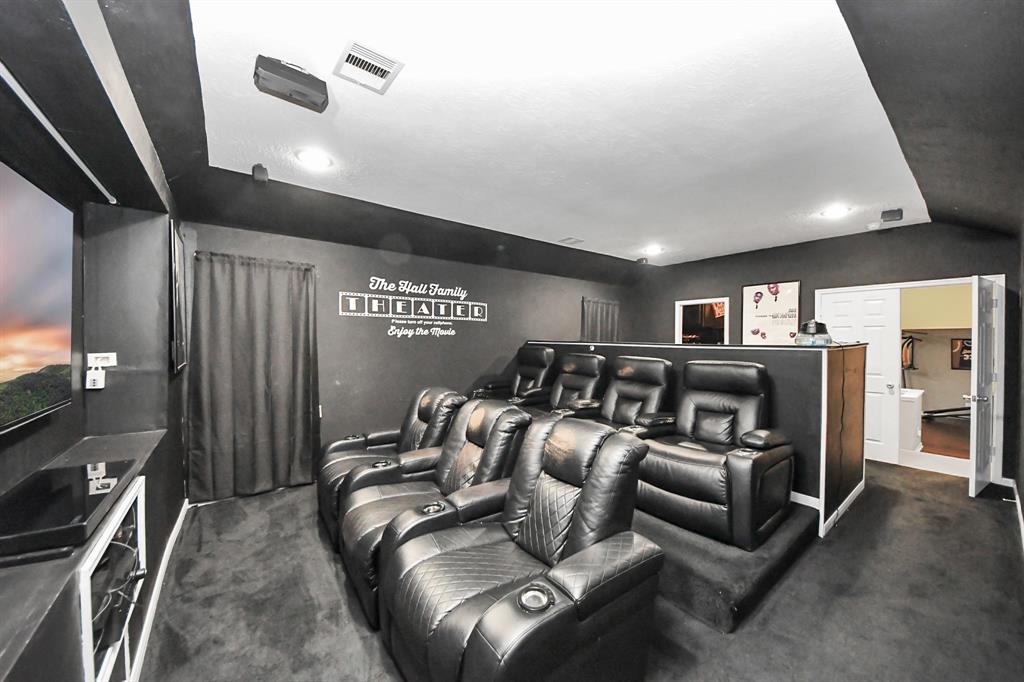 9811 Layton Ridge Drive, Humble, Texas image 25