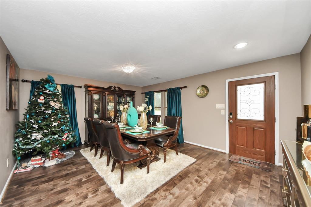 9811 Layton Ridge Drive, Humble, Texas image 5
