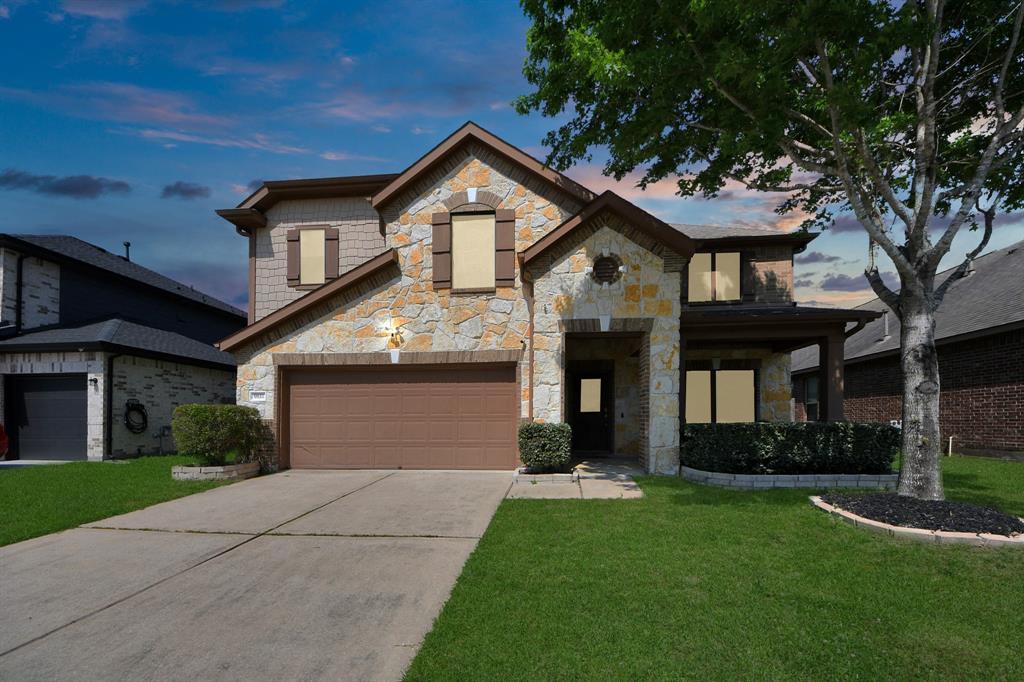 9811 Layton Ridge Drive, Humble, Texas image 1