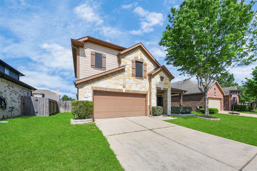 9811 Layton Ridge Drive, Humble, Texas image 3