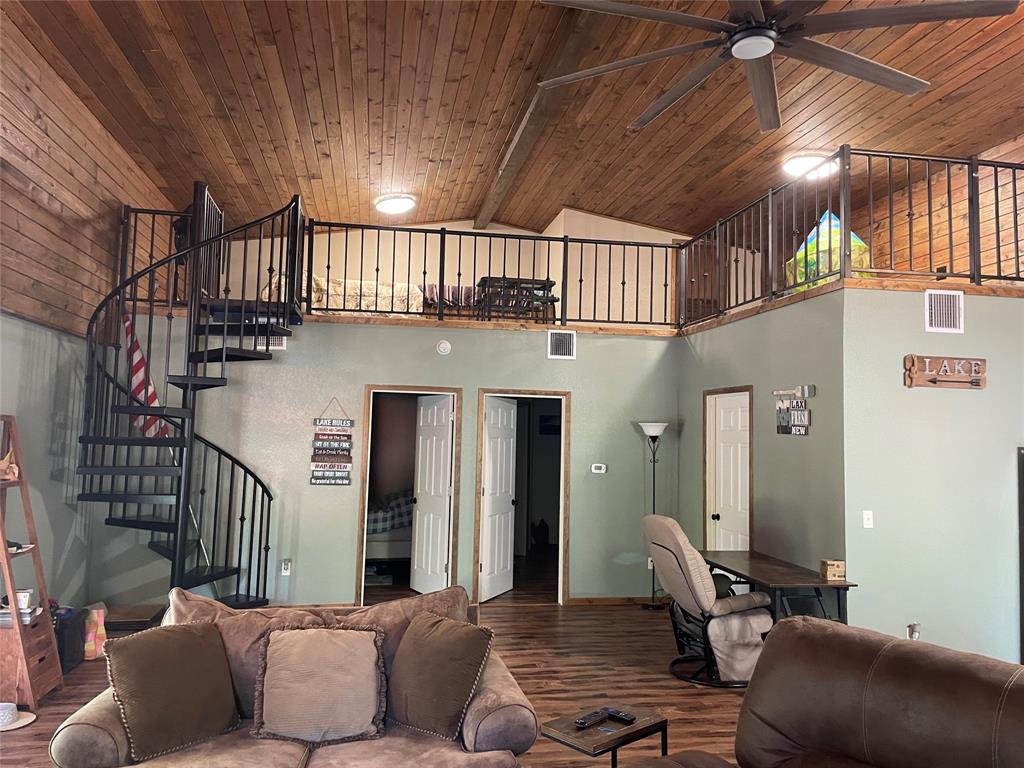 51 Roatan Drive, Point Blank, Texas image 4