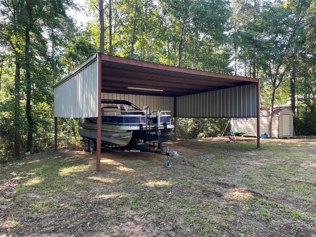 51 Roatan Drive, Point Blank, Texas image 5
