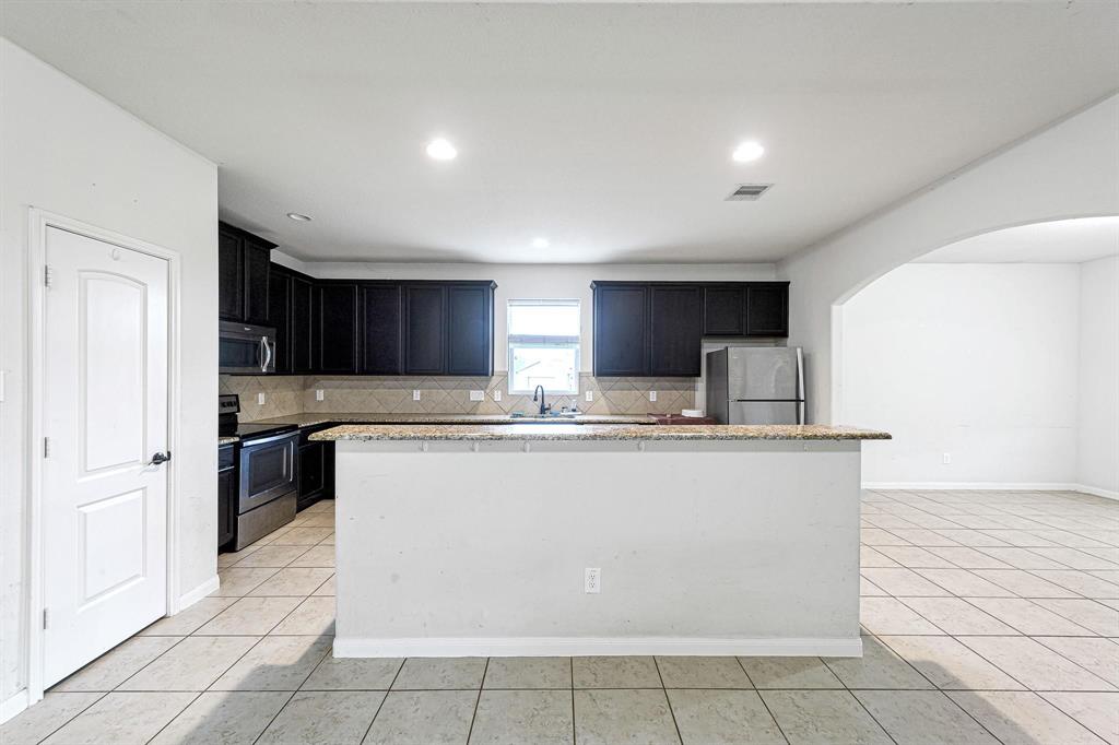 18894 Maverick Ranch Road, Magnolia, Texas image 4