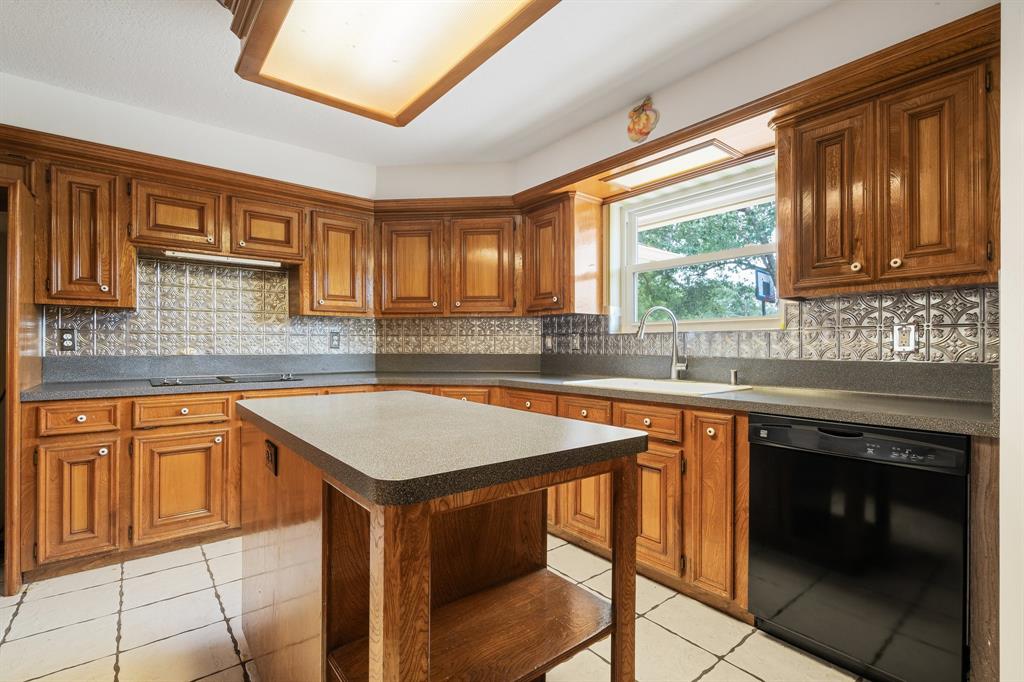 18211 Kitzman Road, Cypress, Texas image 39