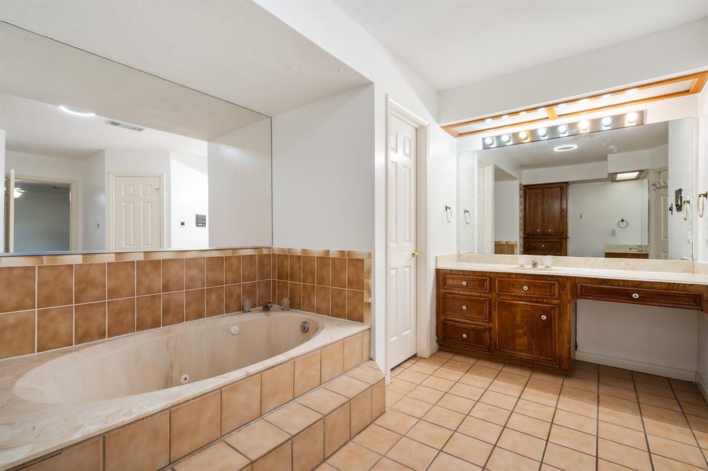 18211 Kitzman Road, Cypress, Texas image 45