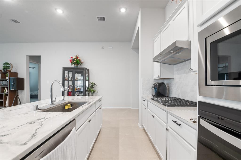 8703 Winter Edge Dr Rd, Richmond, Texas image 9