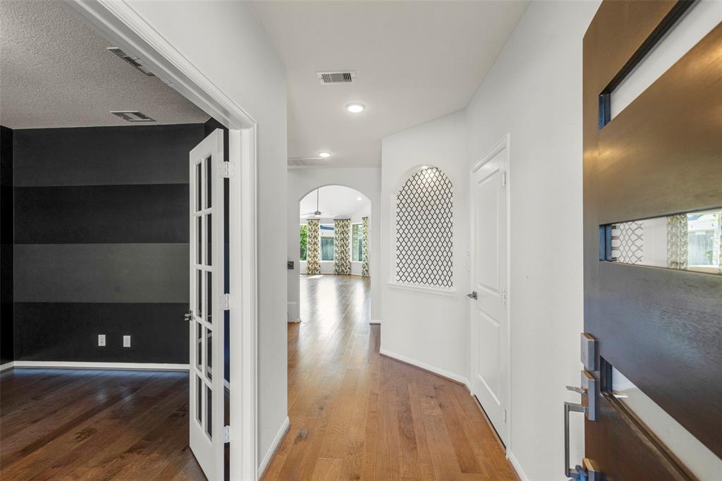 1319 Pleasant Springs Ct, Montgomery, Texas image 3