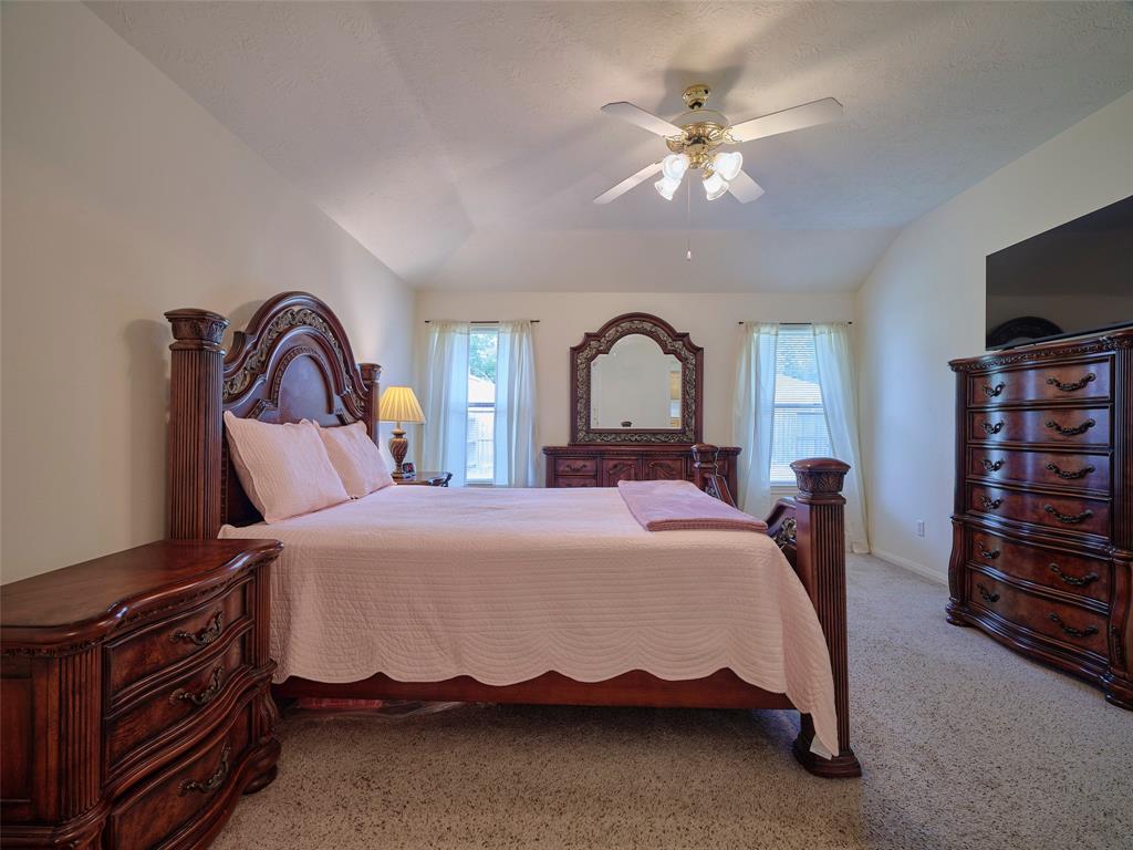 1401 Village Court Drive, Rosenberg, Texas image 25