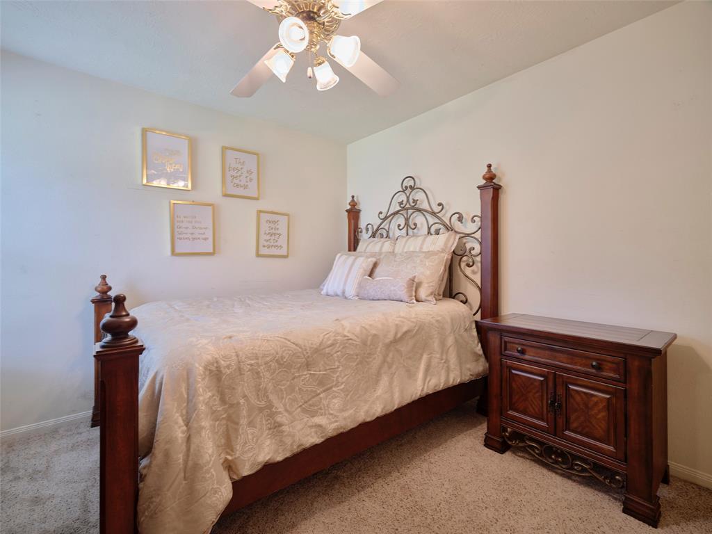 1401 Village Court Drive, Rosenberg, Texas image 32