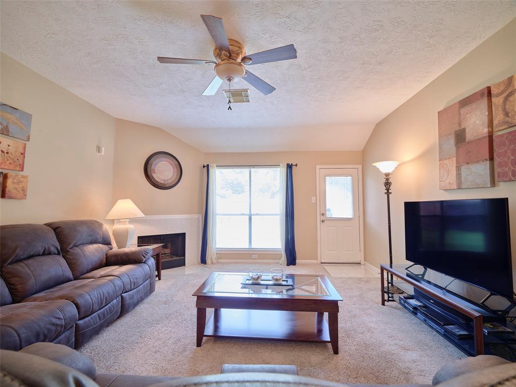 1401 Village Court Drive, Rosenberg, Texas image 10