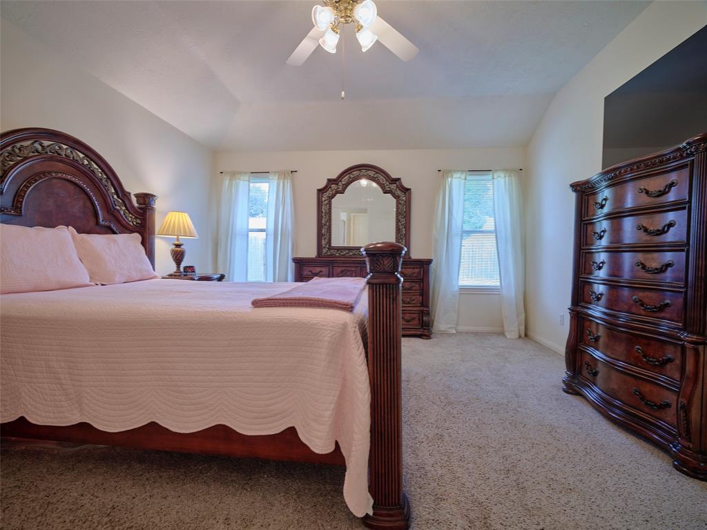 1401 Village Court Drive, Rosenberg, Texas image 23