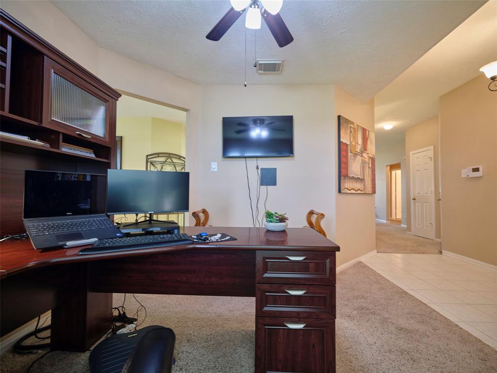 1401 Village Court Drive, Rosenberg, Texas image 8