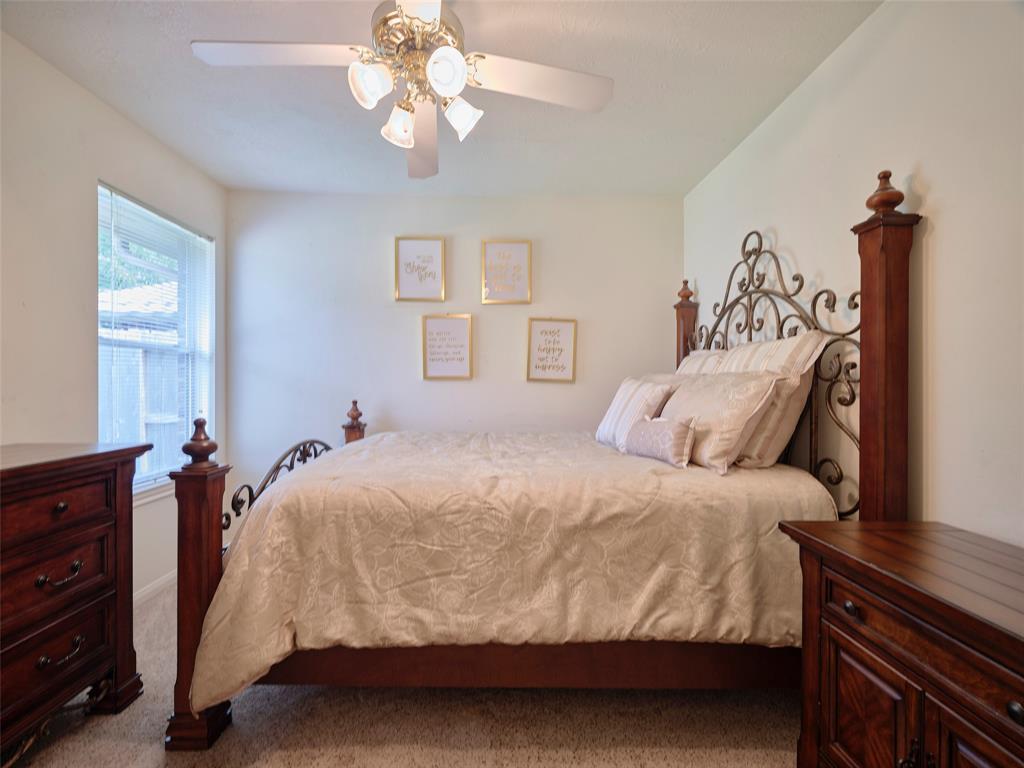 1401 Village Court Drive, Rosenberg, Texas image 31