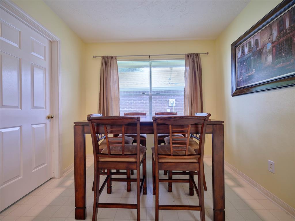 1401 Village Court Drive, Rosenberg, Texas image 17
