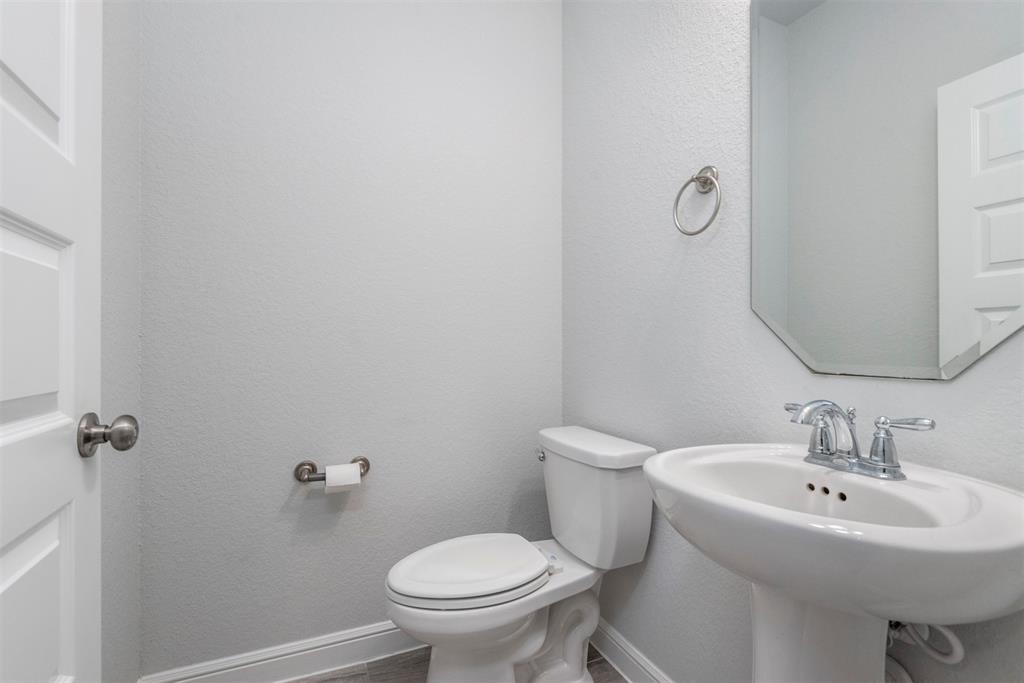 27907 Seger Bend Trail, Spring, Texas image 39